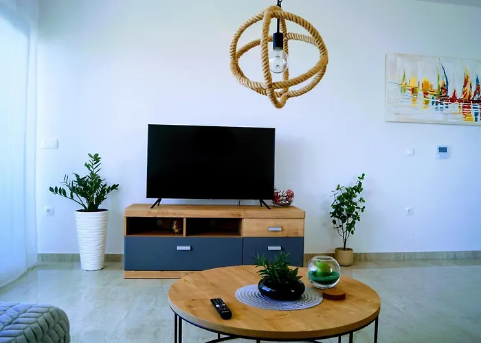 Appartement Ivona With Beautiful Seaview