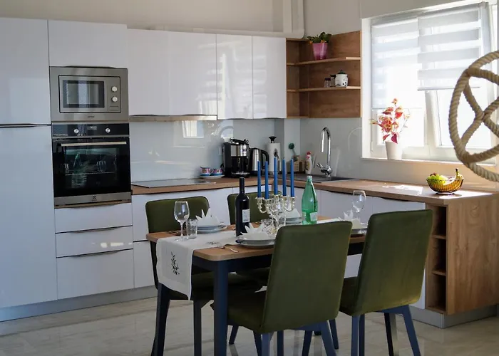 Ivona With Beautiful Seaview Appartement *